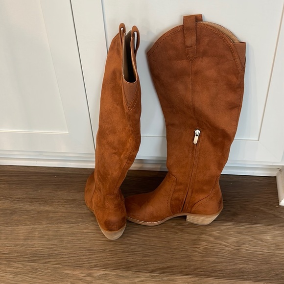 Boots - Picture 1 of 1